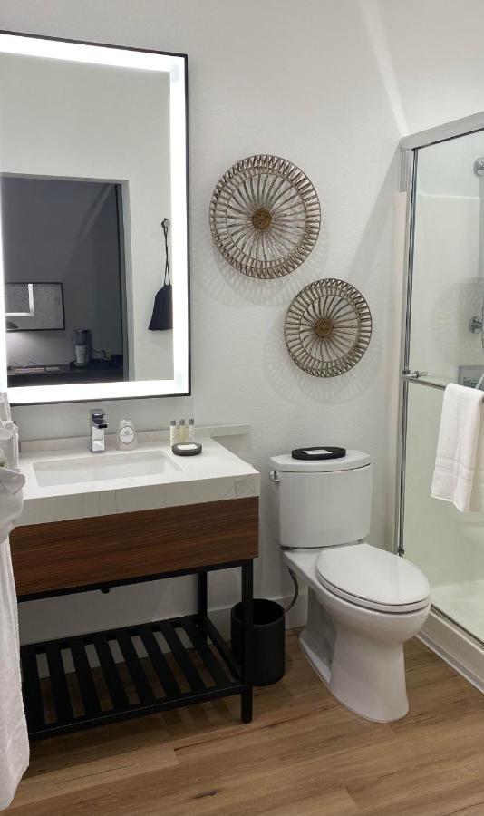 Gateway Hotel, Trademark Collection By Wyndham Copper Cove Subdivision Εξωτερικό φωτογραφία